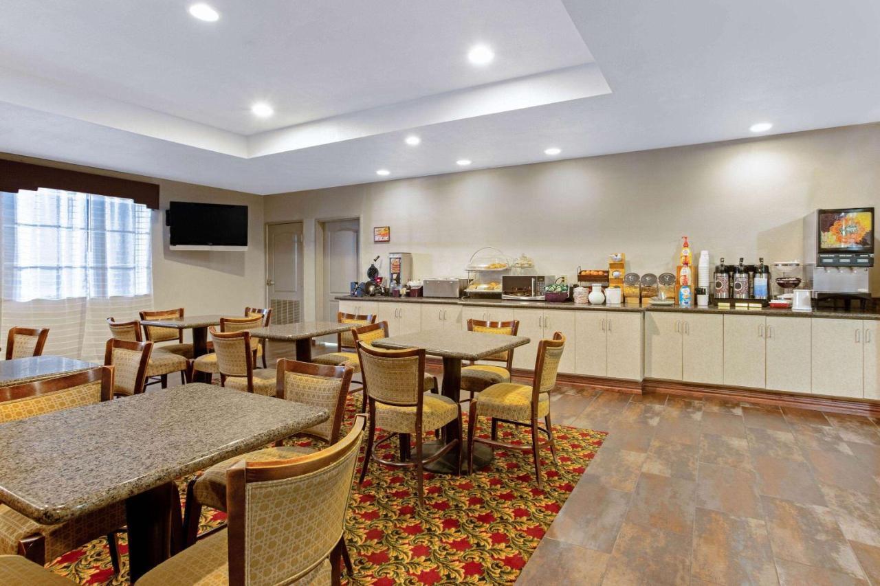Hotel La Quinta By Wyndham Cleburne Zewnętrze zdjęcie
